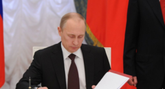 Tổng thống Vladimir Putin trình dự luật sửa đổi Hiến pháp